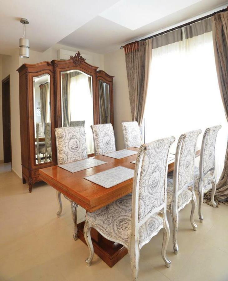 Huge Penthouse With Private Pool Lejlighed Paphos Eksteriør billede